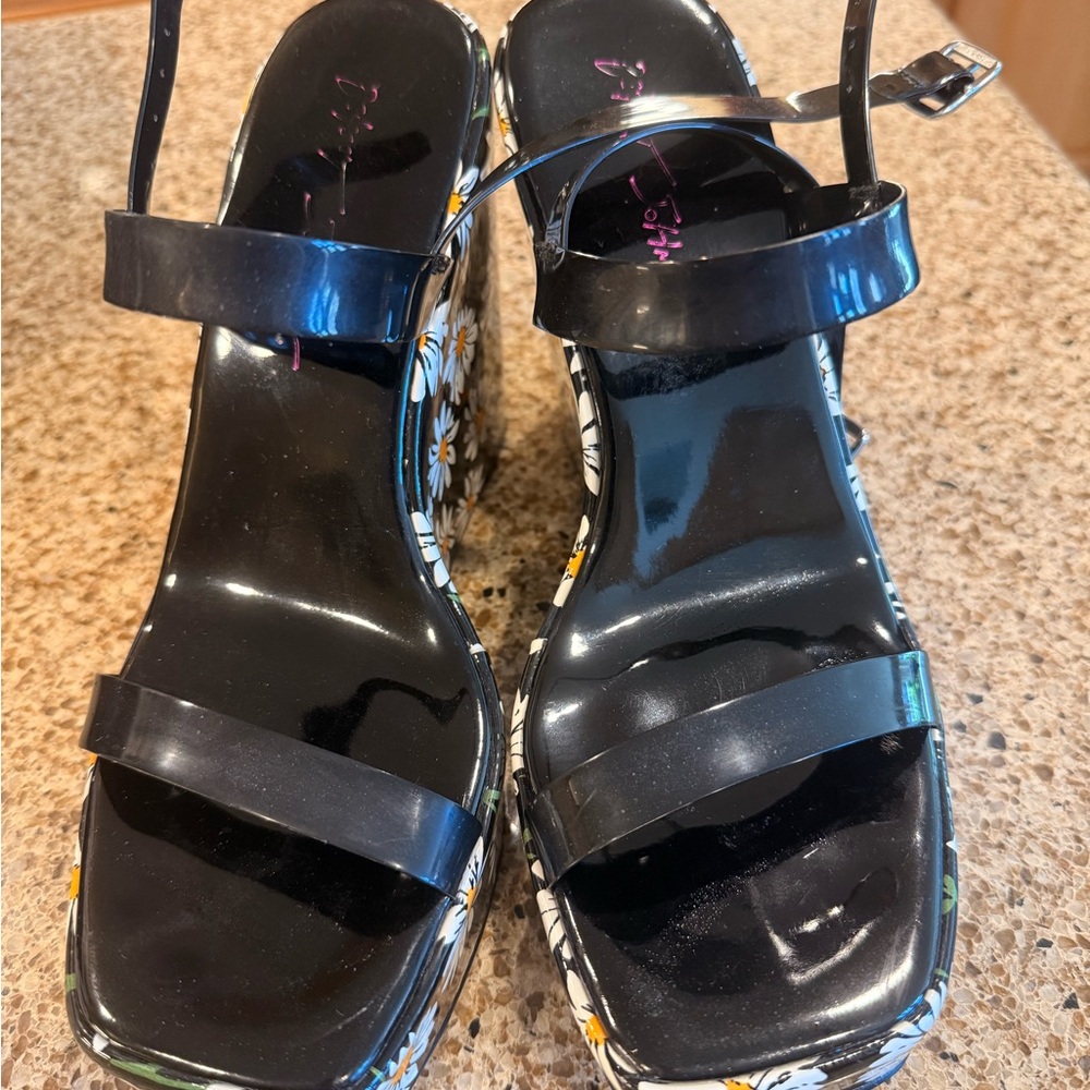 Black Daisy Wedge Sandals - Picture 7 of 10